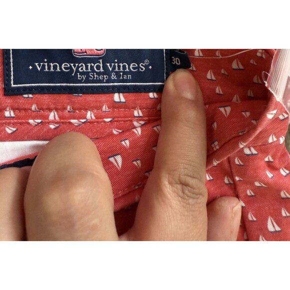 Men’s Vineyard Vines Sailboat Jetty Red Breaker Shorts Size 30” Inseam 9” NWT - Picture 3 of 5